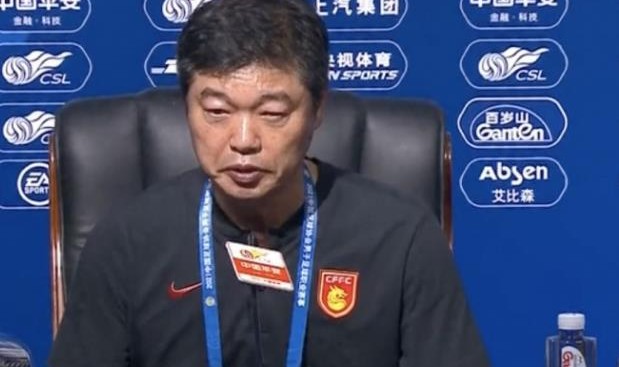  法兰克福客场绝平拜仁，争冠格局生变  