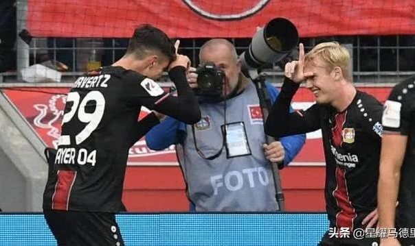  德甲收官战悬念丛生三队争夺欧冠资格