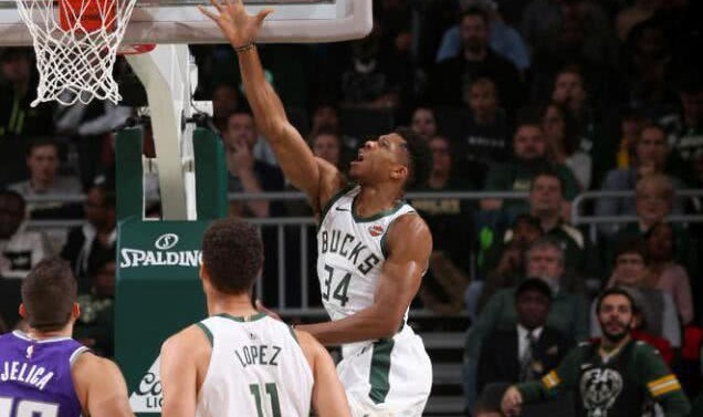  字母哥三双，雄鹿登顶东部  