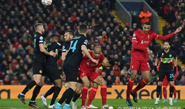  佛罗伦萨主场沦陷，冈萨雷斯染红送对手反超比分