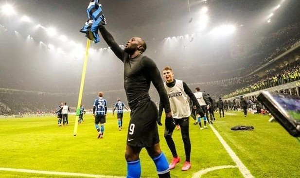  国际米兰主场逆转战胜罗马暂登榜首  