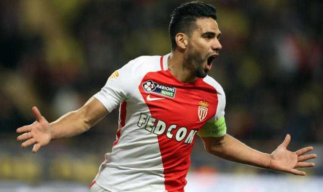  阿雅克肖防守反击高效斩获法甲积分