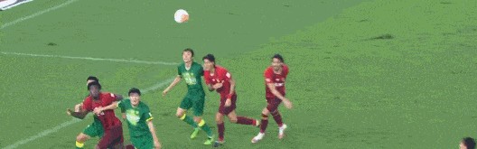  意甲裁判争议判罚引众怒  