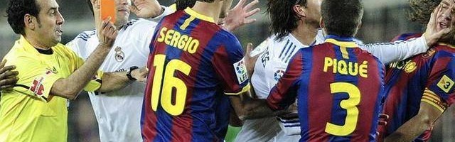  马赛德比战平，球迷不满裁判  